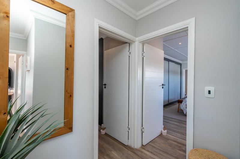 4 Bedroom Property for Sale in Calypso Beach Western Cape